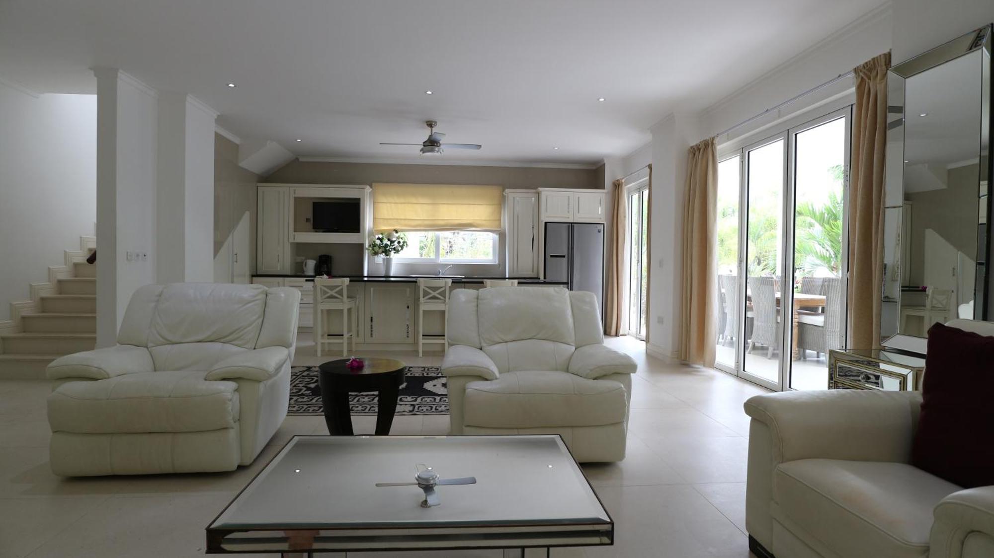 Las Brisas Villa - Chateau Elysium Beau Vallon  Exterior photo